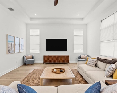 12882 Sw Taranto Way - Photo Thumbnail 10
