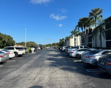 1106 Green Pine Boulevard - Photo Thumbnail 15