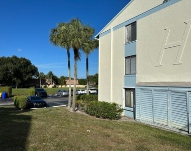 1106 Green Pine Boulevard - Photo Thumbnail 14