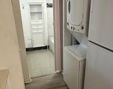 1106 Green Pine Boulevard - Photo Thumbnail 3