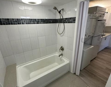 1106 Green Pine Boulevard - Photo Thumbnail 6