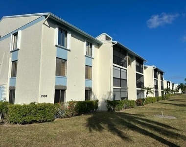 1106 Green Pine Boulevard - Photo Thumbnail 12