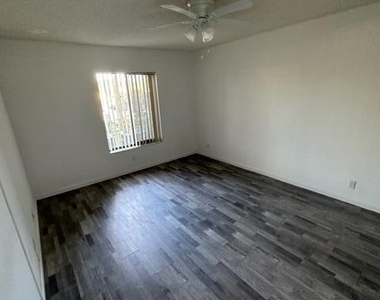 1106 Green Pine Boulevard - Photo Thumbnail 7