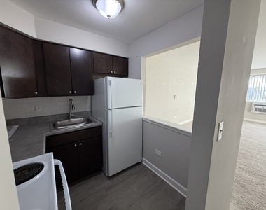 7300 W North Avenue - Photo Thumbnail 11
