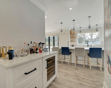 165 Marine Place - Photo Thumbnail 10