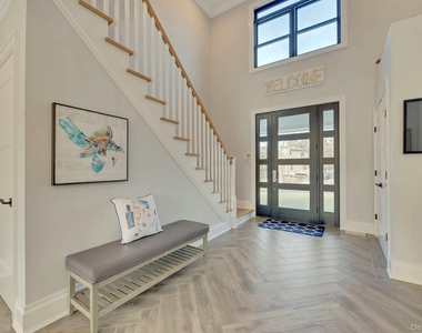 165 Marine Place - Photo Thumbnail 2