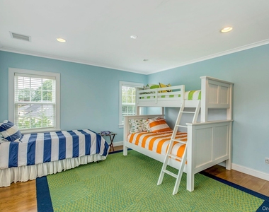 590 Soundview Av Ext - Photo Thumbnail 17