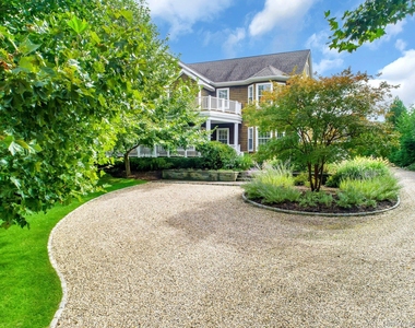 590 Soundview Av Ext - Photo Thumbnail 1