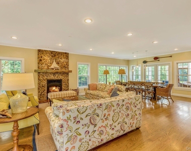 590 Soundview Av Ext - Photo Thumbnail 5