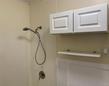 5273 Route 9w - Photo Thumbnail 9