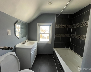 7 Bound Brook Avenue - Photo Thumbnail 5