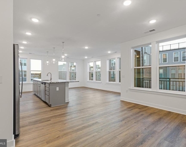 21950 Garganey Terrace - Photo Thumbnail 13