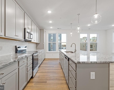 21950 Garganey Terrace - Photo Thumbnail 18