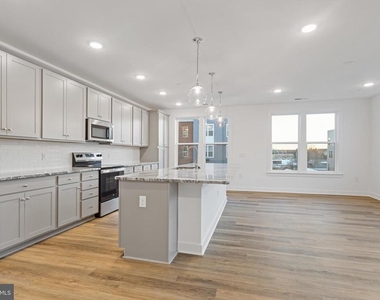 21950 Garganey Terrace - Photo Thumbnail 14