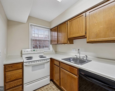 2912 13th Road S - Photo Thumbnail 9