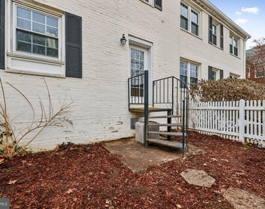 2912 13th Road S - Photo Thumbnail 2