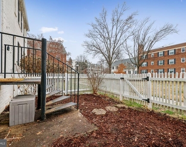 2912 13th Road S - Photo Thumbnail 4