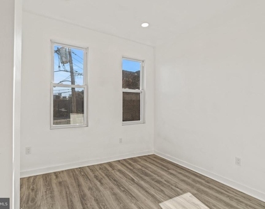 1332 W Toronto Street - Photo Thumbnail 8