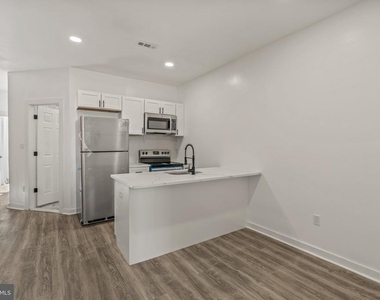 1332 W Toronto Street - Photo Thumbnail 4