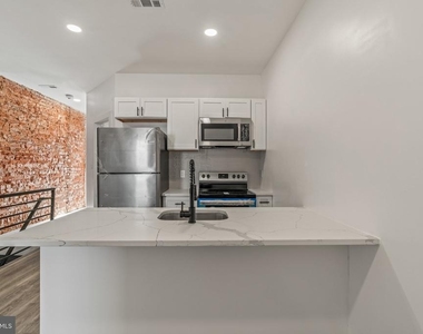 1332 W Toronto Street - Photo Thumbnail 6