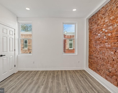 1332 W Toronto Street - Photo Thumbnail 5