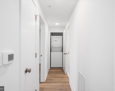 4324 Lancaster Avenue - Photo Thumbnail 12