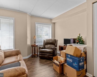 115 Leedom Way - Photo Thumbnail 16