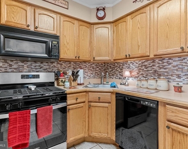 115 Leedom Way - Photo Thumbnail 11