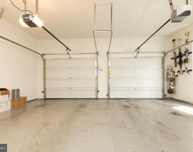 8809 Saunders Lane - Photo Thumbnail 43