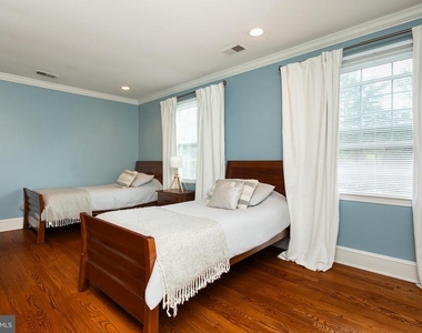 8809 Saunders Lane - Photo Thumbnail 50