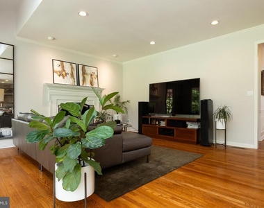 8809 Saunders Lane - Photo Thumbnail 35