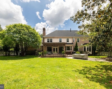 8809 Saunders Lane - Photo Thumbnail 90