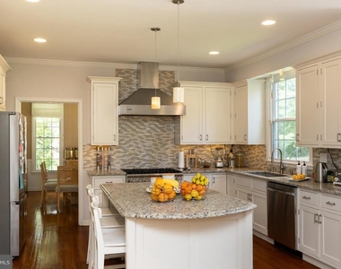 8809 Saunders Lane - Photo Thumbnail 41