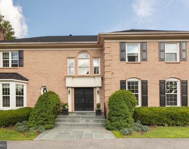 8809 Saunders Lane - Photo Thumbnail 9