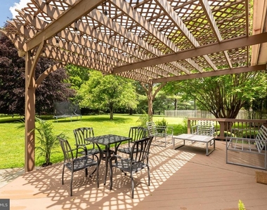 8809 Saunders Lane - Photo Thumbnail 81