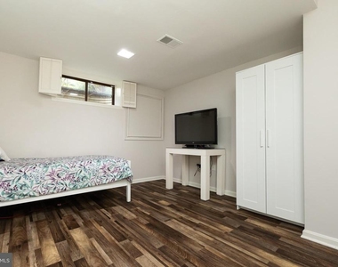 8809 Saunders Lane - Photo Thumbnail 78