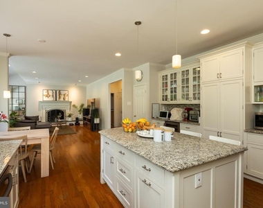 8809 Saunders Lane - Photo Thumbnail 25