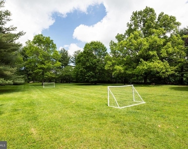 8809 Saunders Lane - Photo Thumbnail 86