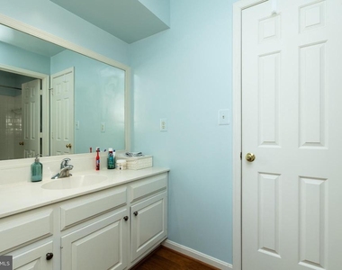 8809 Saunders Lane - Photo Thumbnail 53
