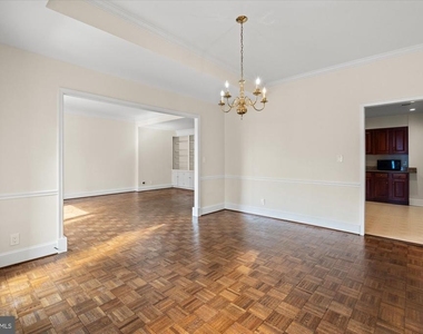 8101 Connecticut Avenue - Photo Thumbnail 9