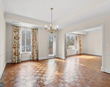8101 Connecticut Avenue - Photo Thumbnail 10