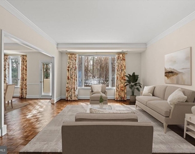8101 Connecticut Avenue - Photo Thumbnail 2