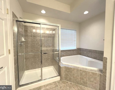 9854 Snow Bird Lane - Photo Thumbnail 13