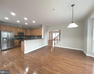 9854 Snow Bird Lane - Photo Thumbnail 4