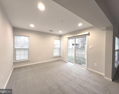 9854 Snow Bird Lane - Photo Thumbnail 25