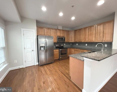 9854 Snow Bird Lane - Photo Thumbnail 6