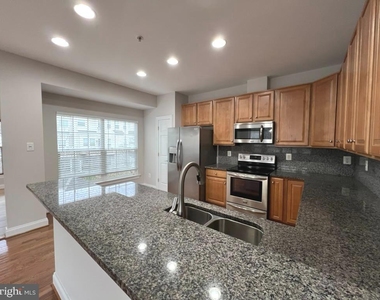 9854 Snow Bird Lane - Photo Thumbnail 5