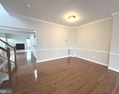 9854 Snow Bird Lane - Photo Thumbnail 3