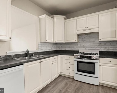 1 Karendale Court - Photo Thumbnail 12