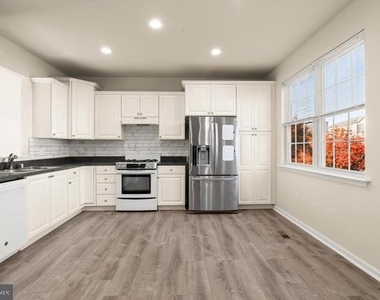 1 Karendale Court - Photo Thumbnail 11